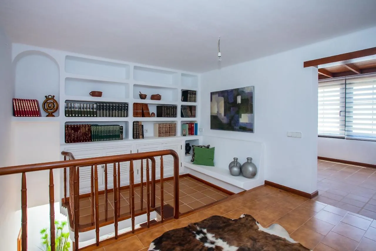 Villa Casa Seara Piscina, Wifi y 400 metro de la playa, Arrecife